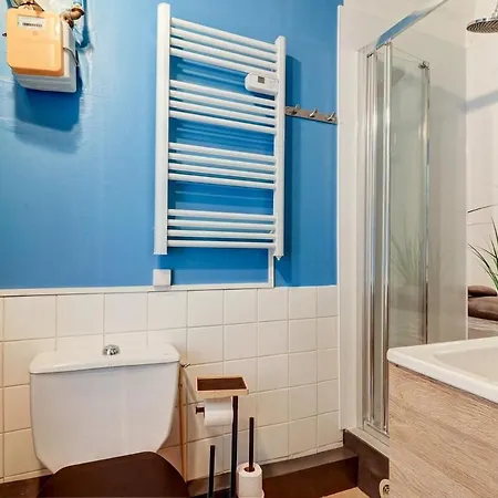 Cosy, Quartier Des Antiquaires, * Dijon