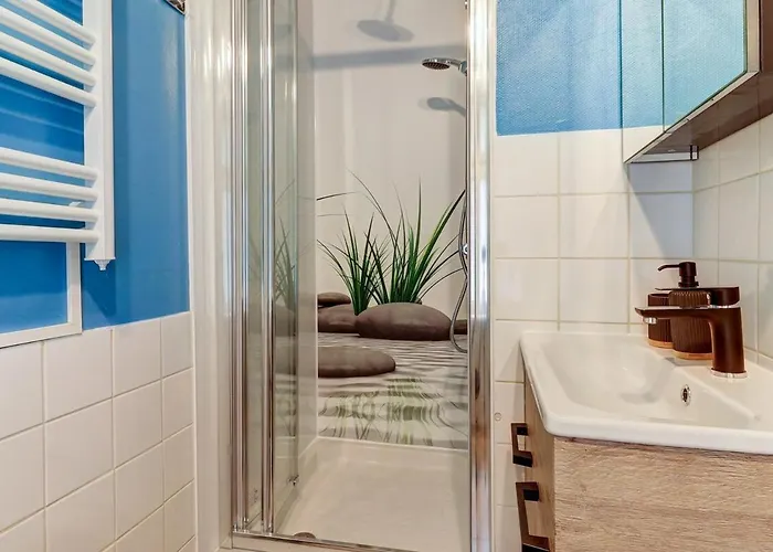 Cosy, Quartier Des Antiquaires, Dijon